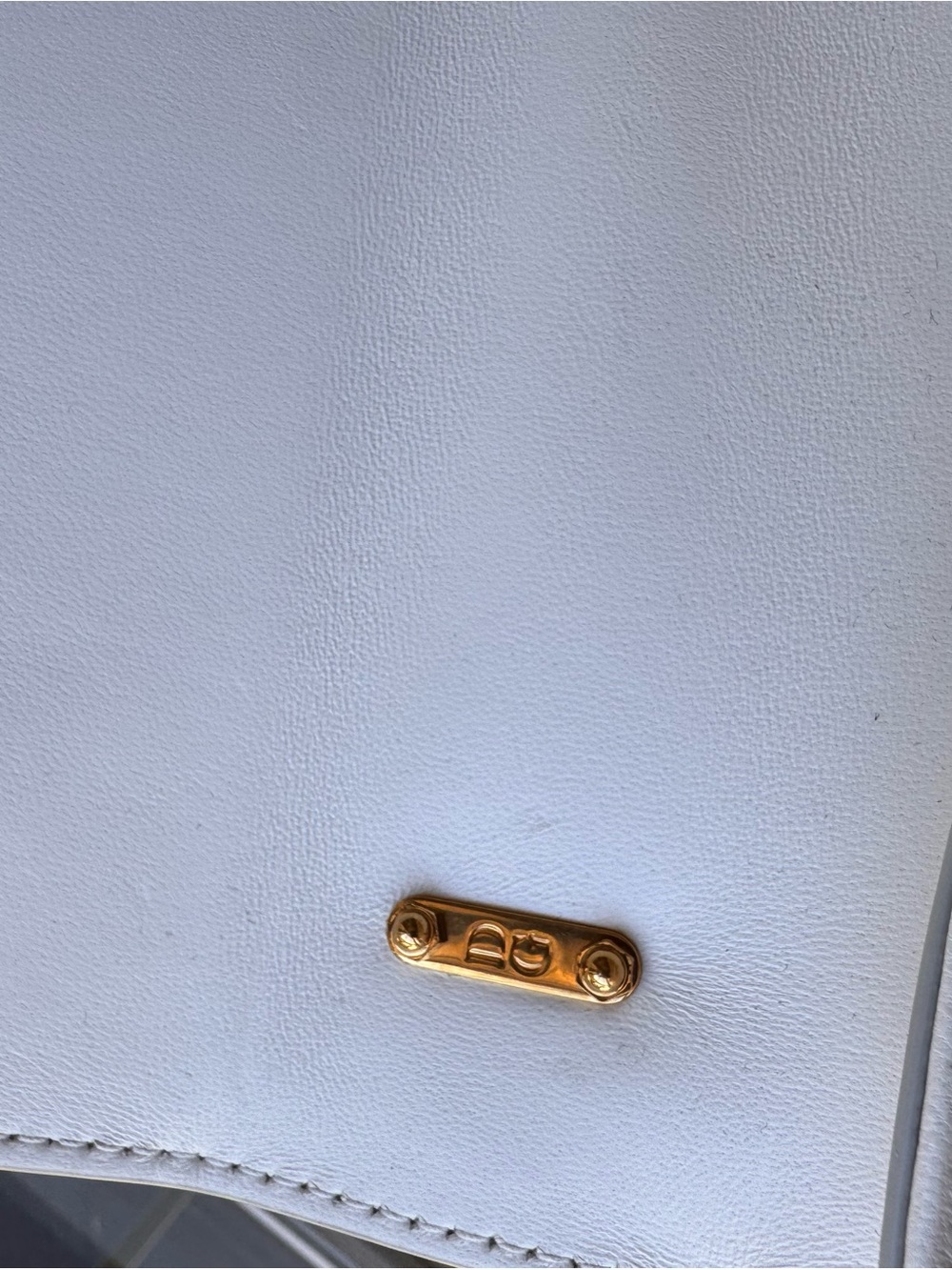 Dolce & Gabbana White Leather Shoulder Bag with Gold DG Logo NEW - Picture 4 of 10